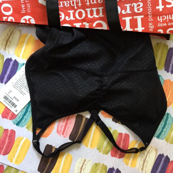 Size 8 Lululemon NWT The Easy Bodysuit Black 💎 - Picture 2 of 7